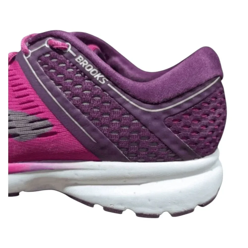 BROOKS Ravena 9 Running Shoes Size 10.5B